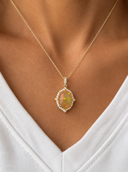 14k Gold Oval Opal & Diamond Pendant Necklace