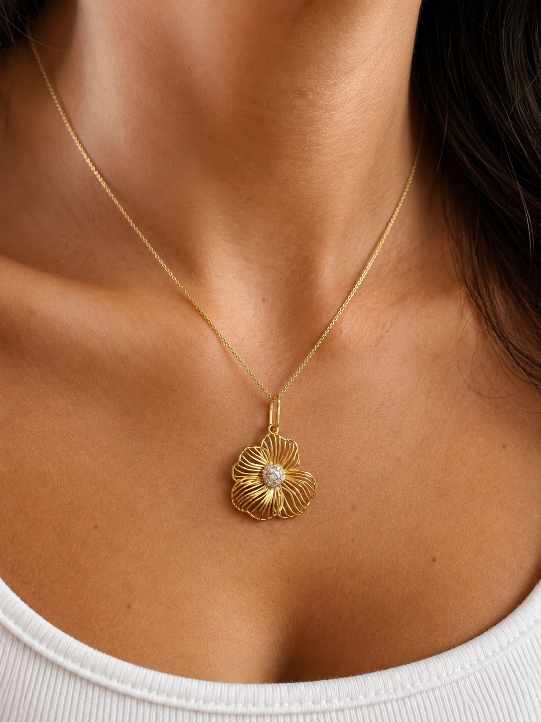 14k Gold Diamond Flower Necklace