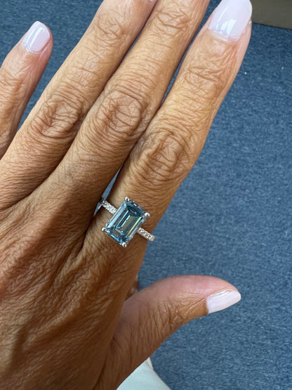 14K Gold Emerald Cut Fancy Vivid Blue Lab Grown Diamond Engagement Ring