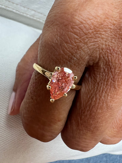 14K Gold Pear Cut Fancy Vivid Pink Lab Grown Diamond Engagement Ring