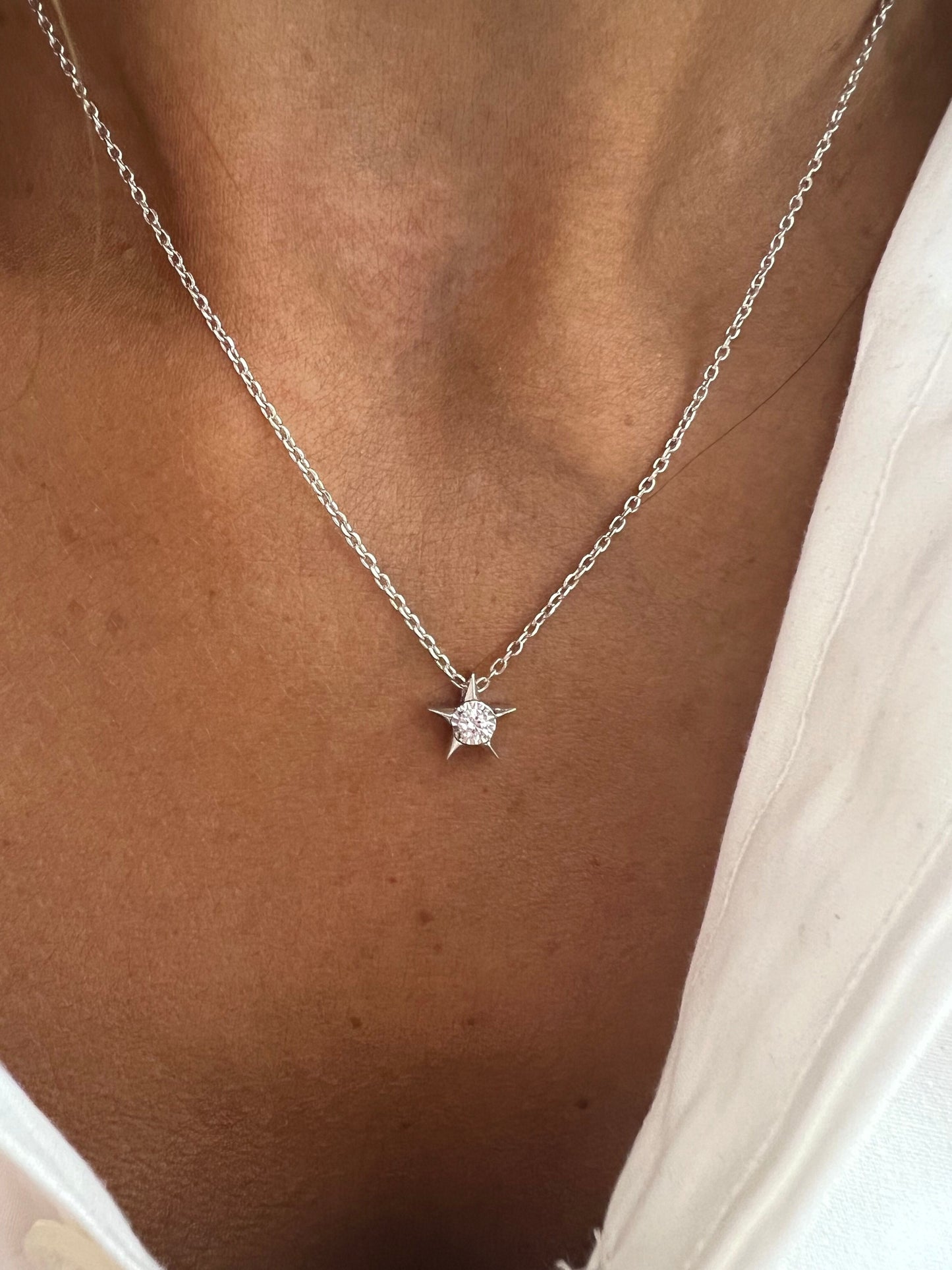 14K Gold Diamond Star Pendant Necklace
