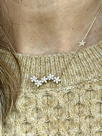 14k Gold Flower Diamond Necklace