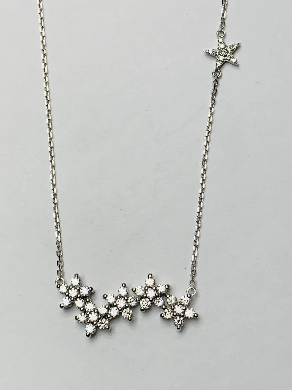 14k Gold Flower Diamond Necklace