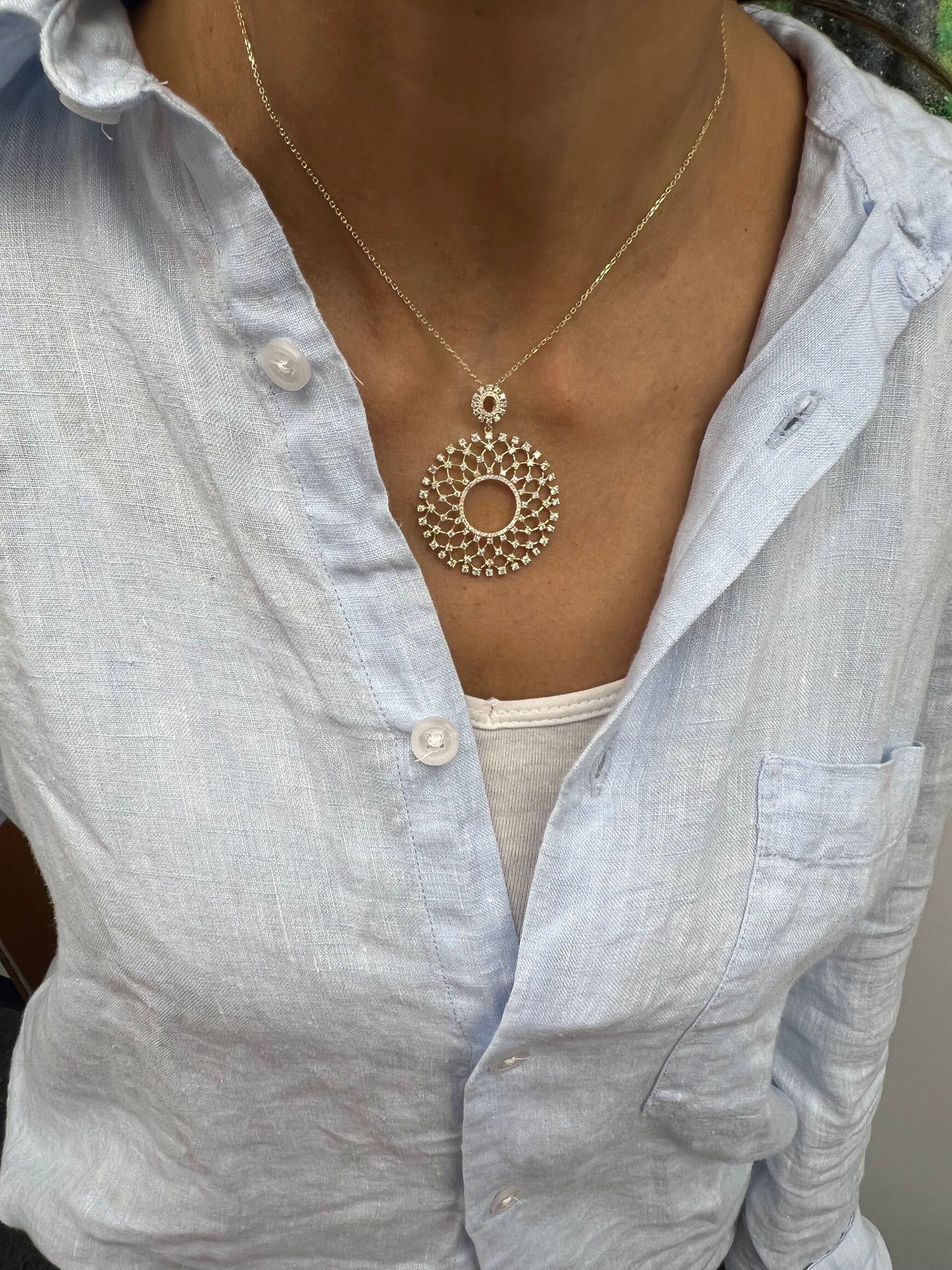 14k Gold Diamond Circle Pendant Necklace