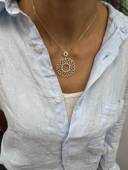14k Gold Diamond Circle Pendant Necklace