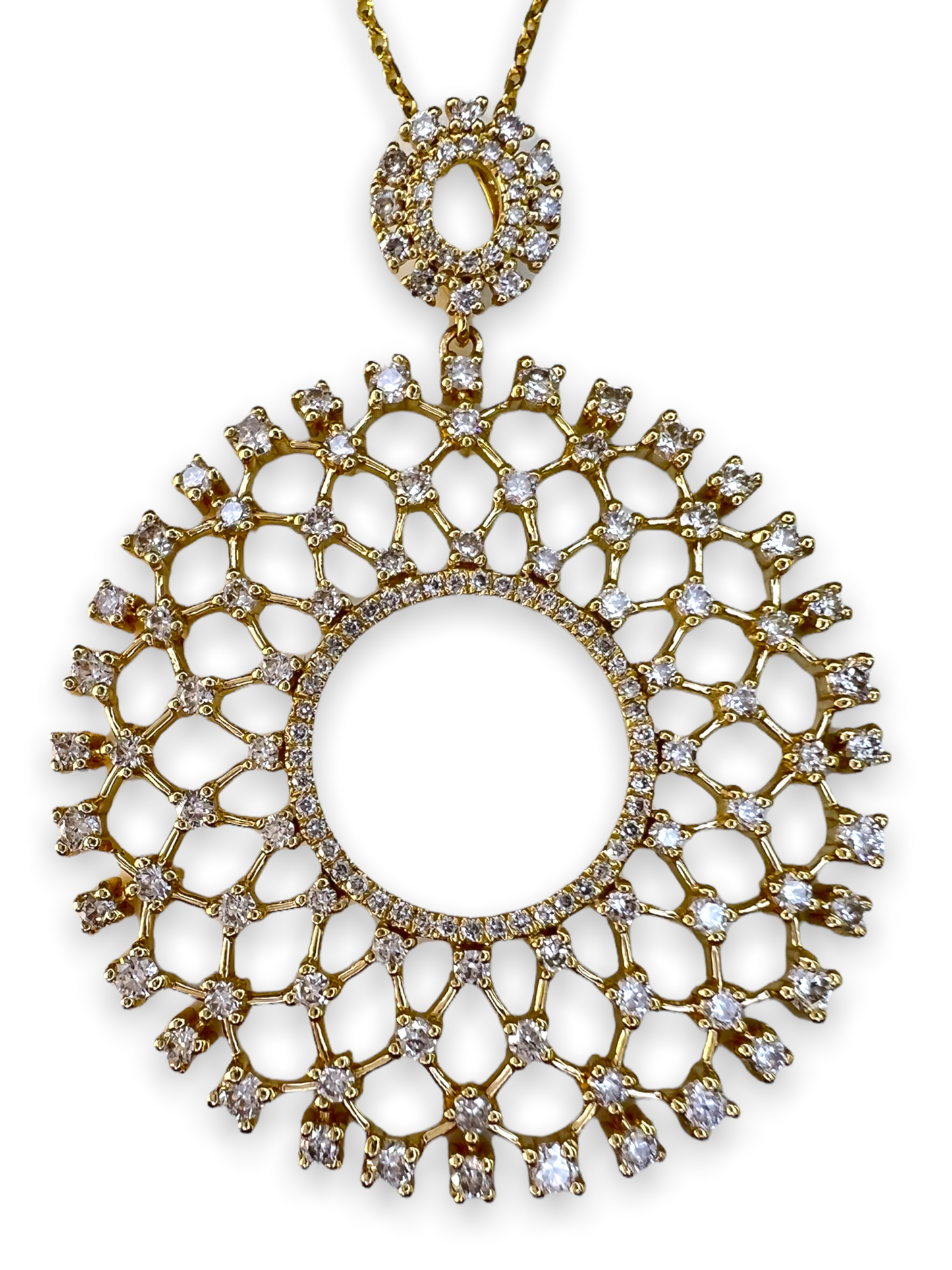 14k Gold Diamond Circle Pendant Necklace